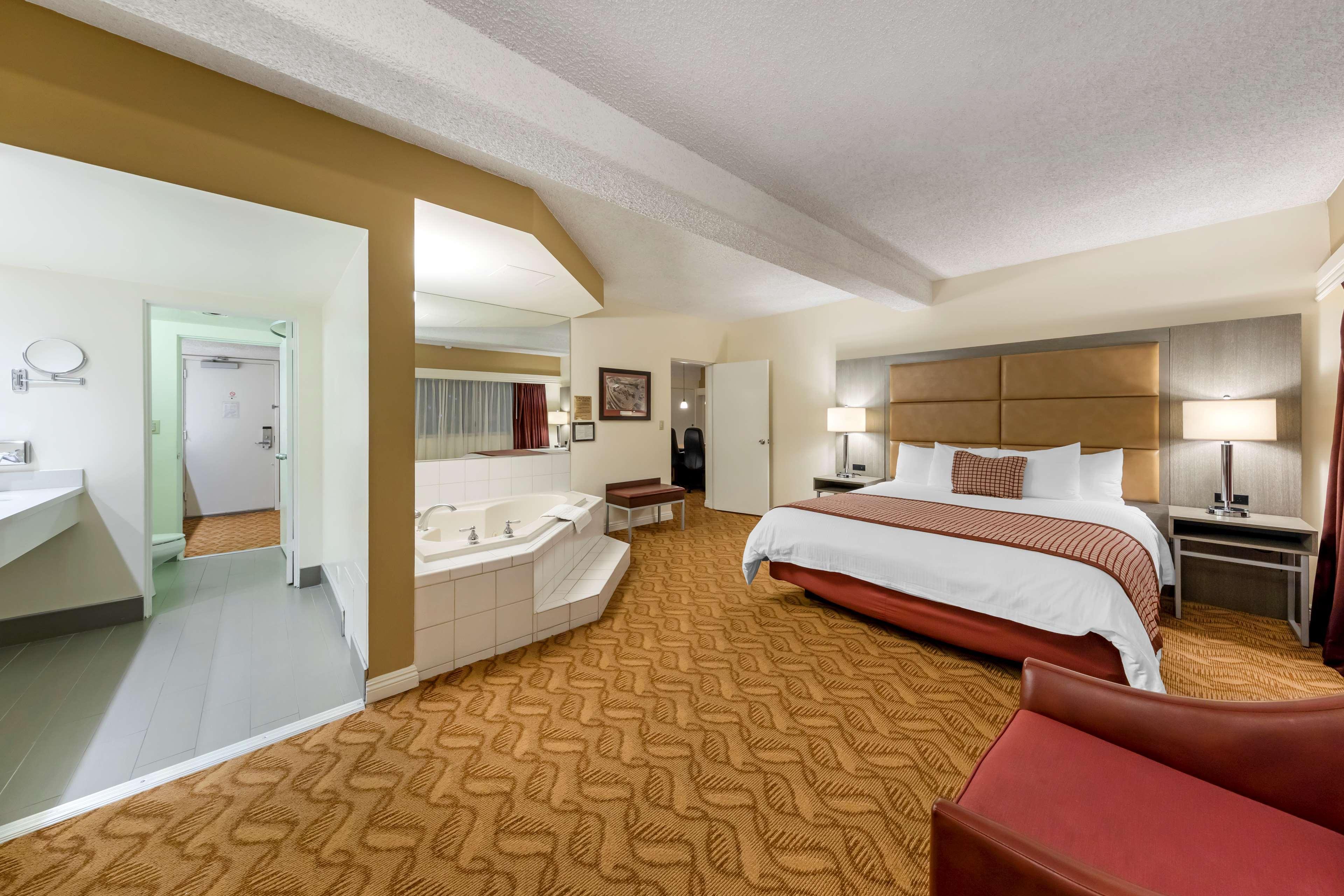 Best Western Plus Thousand Oaks Inn Exterior foto