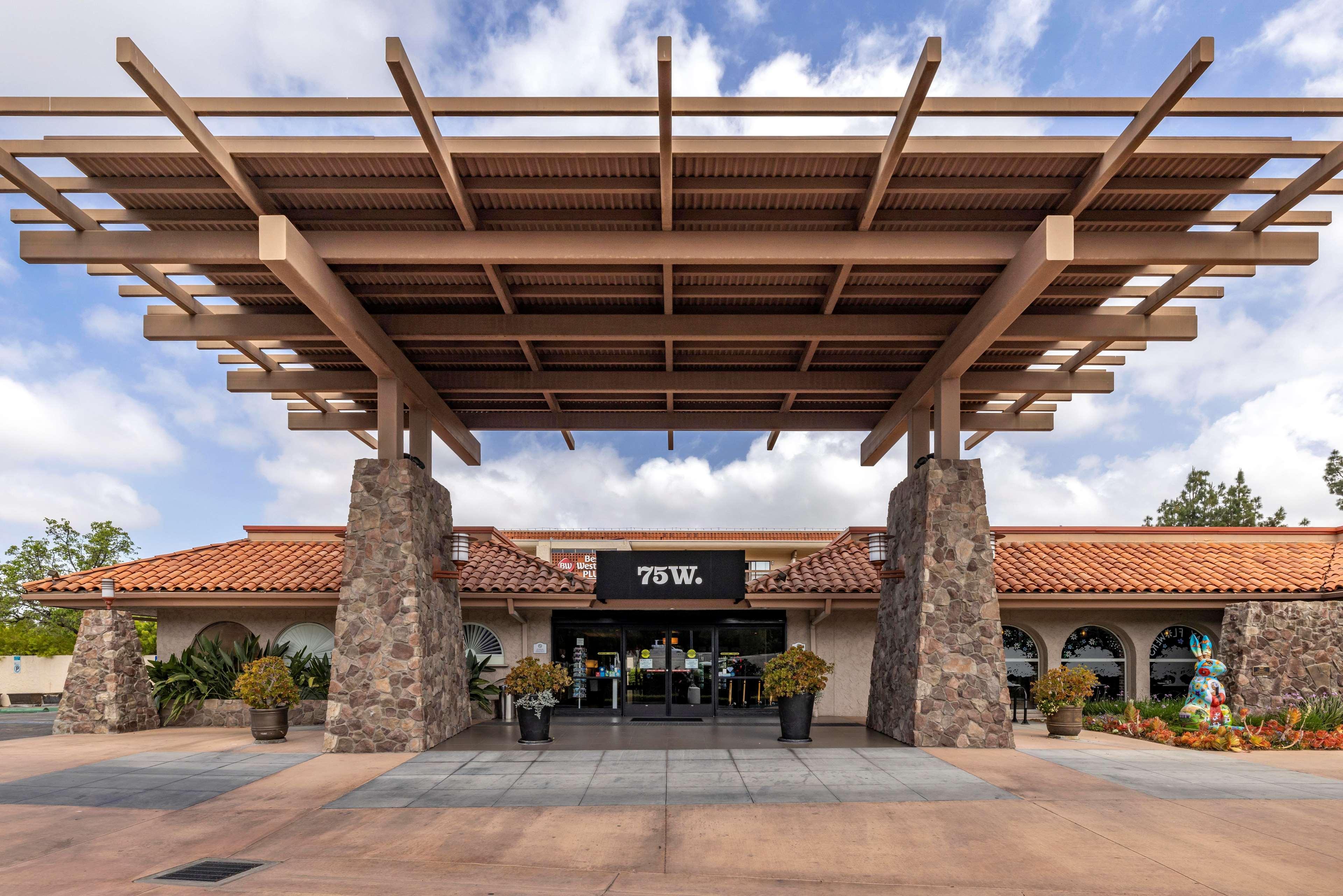 Best Western Plus Thousand Oaks Inn Exterior foto